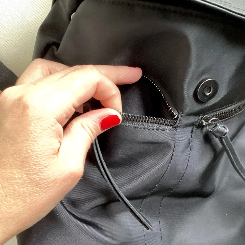 \Botkier\ Essentials Backpack - Picture 7 of 16